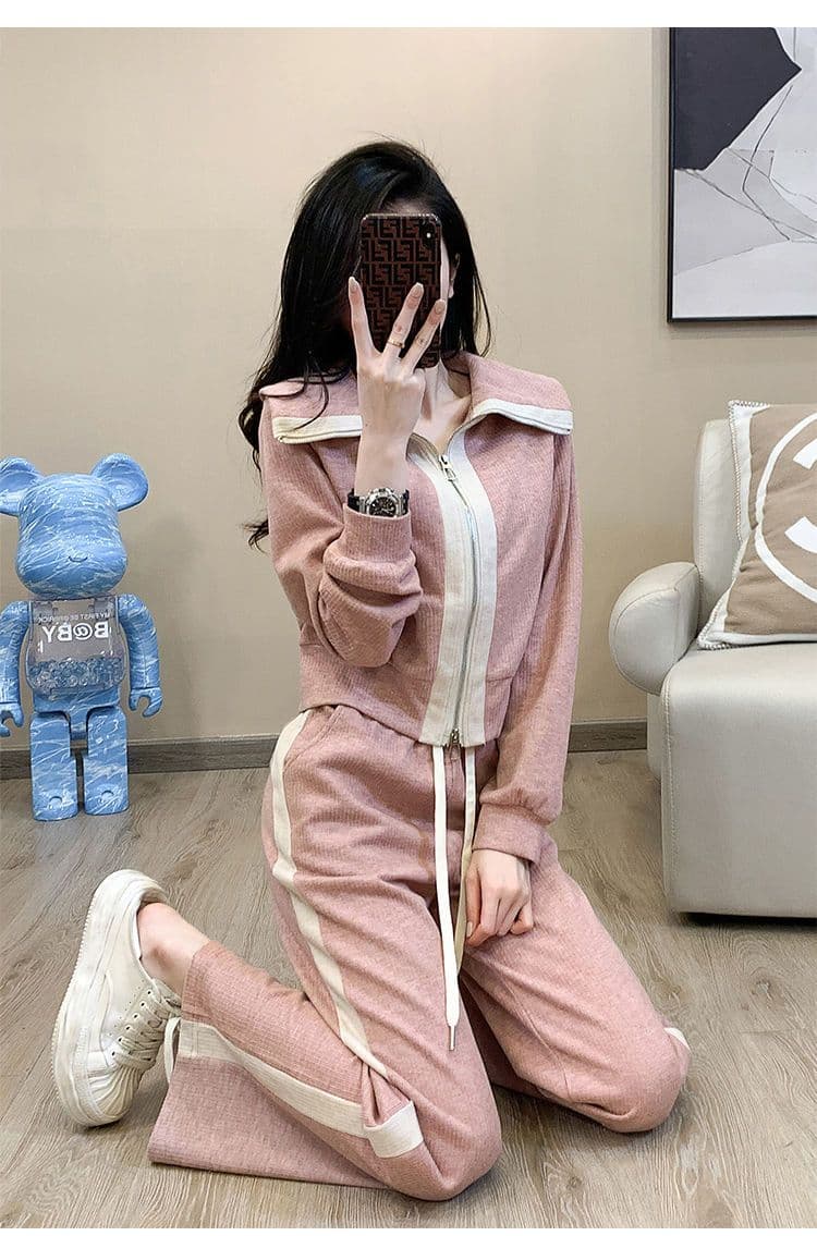 소금 부서 캐주얼 스포츠 슈트 여성 이른 가을 외국 가스 연령 감소 폴로 칼라 후드티 와이드 레그 팬츠 투피스 세트 트렌디 상세 이미지 15