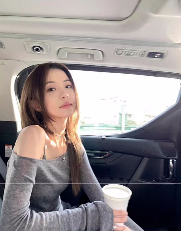 오프숄더 얇은 스타일 자외선 차단 긴팔 티셔츠 여성 여름 순수한 욕망 핫걸 맨위 슬립 투피스 슈트 상세 이미지 4