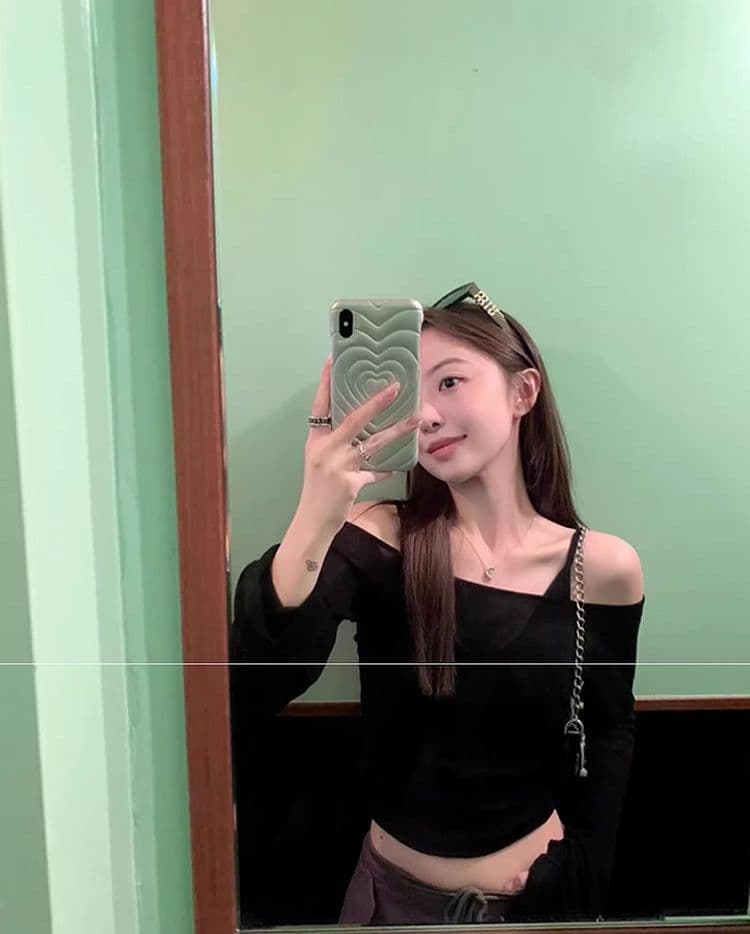 오프숄더 얇은 스타일 자외선 차단 긴팔 티셔츠 여성 여름 순수한 욕망 핫걸 맨위 슬립 투피스 슈트 상세 이미지 10