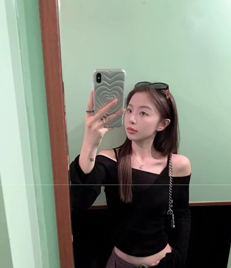 오프숄더 얇은 스타일 자외선 차단 긴팔 티셔츠 여성 여름 순수한 욕망 핫걸 맨위 슬립 투피스 슈트 상세 이미지 11