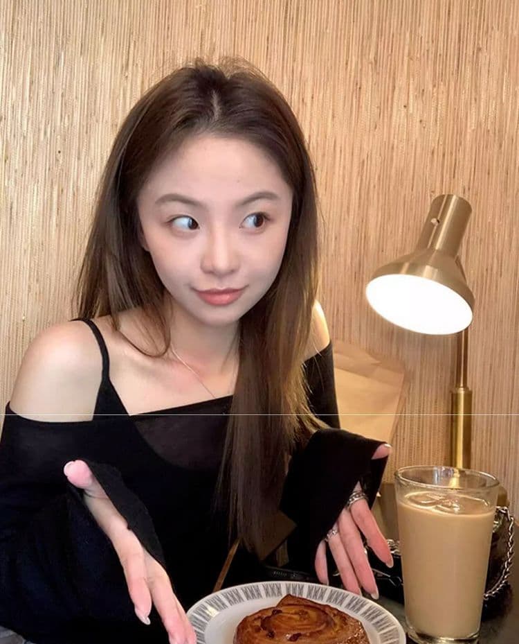오프숄더 얇은 스타일 자외선 차단 긴팔 티셔츠 여성 여름 순수한 욕망 핫걸 맨위 슬립 투피스 슈트 상세 이미지 14