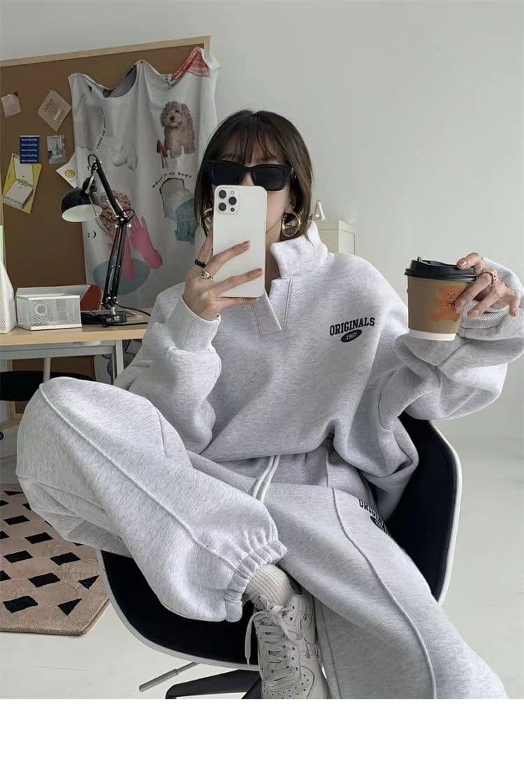 후드티 웨이 바지 세트 여성 2026 년 가을 겨울 새로운 털이 있는 튀김 거리 패션 캐주얼 러닝 운동복 투피스 세트 이미지 4