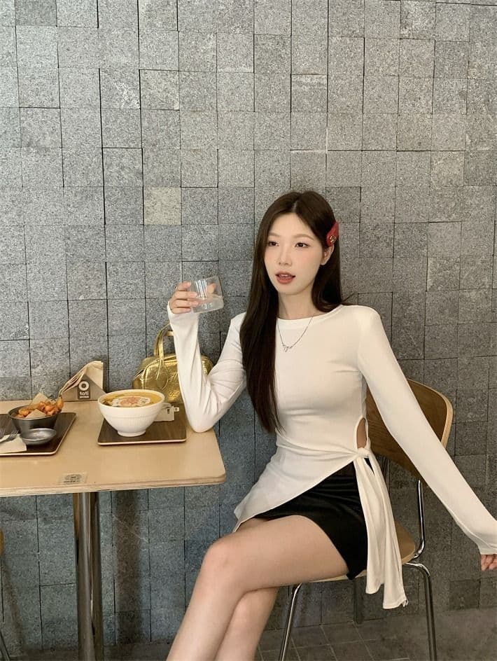 모달 사람들 면 화이트 티셔츠 여성 가을 표지 고기 슬림해 보이는 긍정적 인 어깨 동정 트임 불규칙 맨위 상세 이미지 10