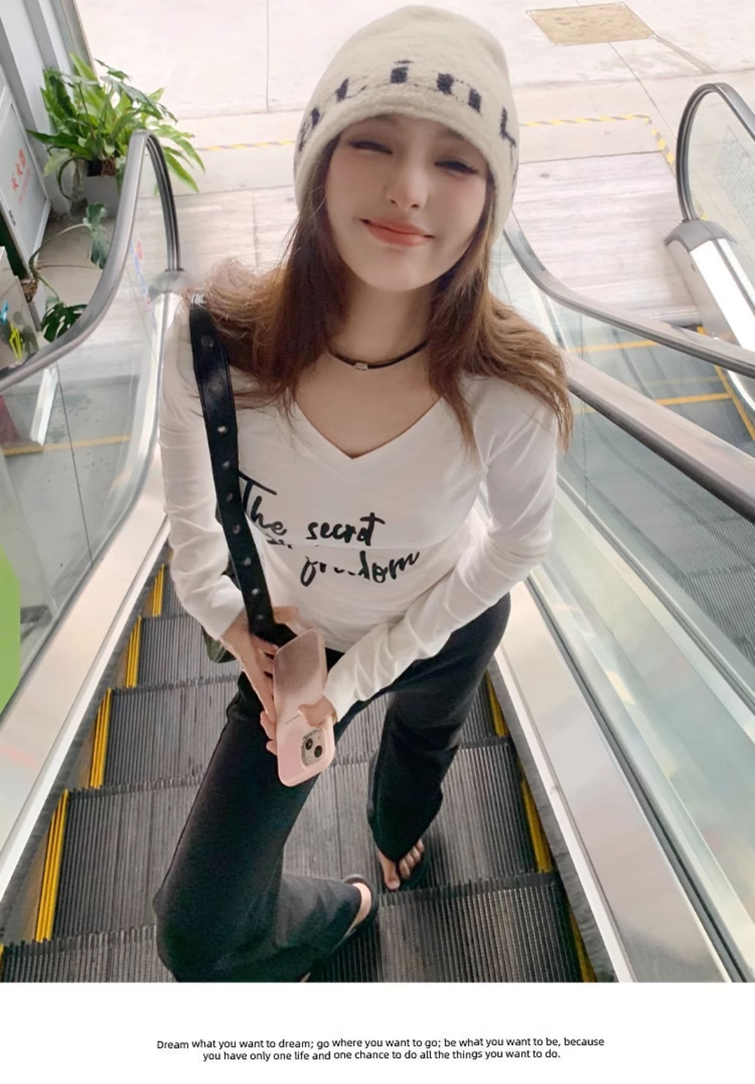 모달 사람들 면 아메리칸 순수한 욕망 알파벳 긍정적 인 어깨 V넥 티셔츠 여성 이른 가을 달콤한 핫걸 몸매 가꾸기 기본 셔츠 상세 이미지 17