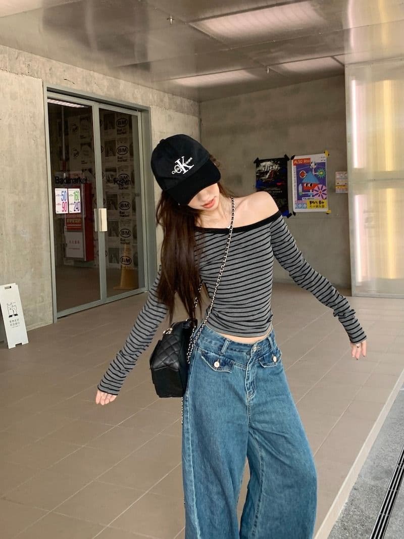 기타 음악 면 비스듬한 칼라 오프숄더 작은 심장 기계 스트라이프 긴팔 티셔츠 여성 이른 가을 핫걸 몸매 가꾸기 쇼트 스타일 맨위 상세 이미지 14