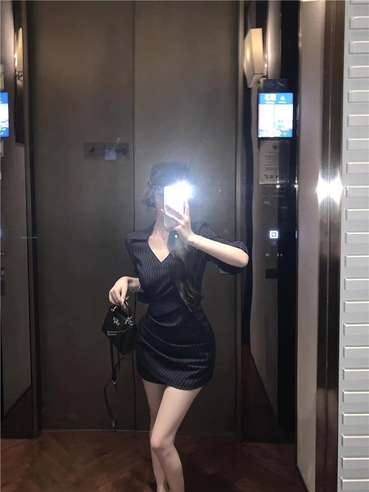 프랑스식 스트라이프 V넥 긴팔 셔츠 여성 드레스 가을 고급 섹시함 품격 허리 수축 슬림해 보이는 타이트 스커트 치마 상세 이미지 19