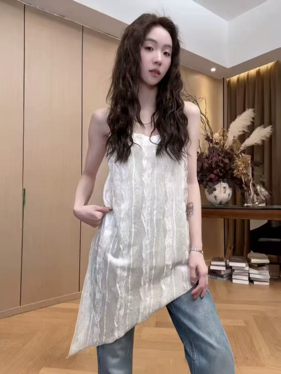 패션 한국 스타일 민소매 자수 여성 드레스 2026 봄 프랑스식 슬립 불규칙 조끼 스커트