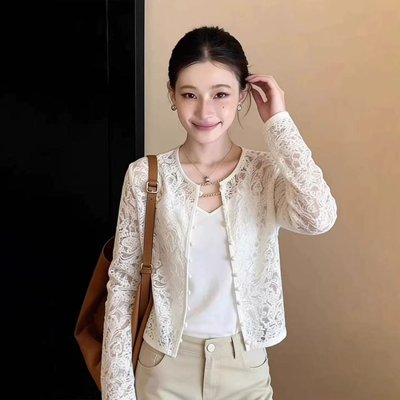 고유 한 슈퍼 잘 생긴 화이트 레이스 자외선 차단 짧은 여성 코트 봄 작은 키 고급 캐주얼 마이크로 ~을 통해 오픈 가디건 맨위 상세 이미지 2