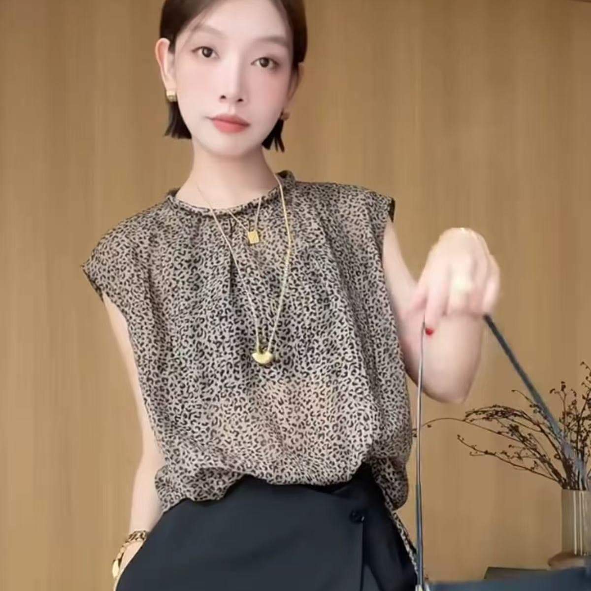 프랑스식 Chic 레오파드 무늬 반팔 시폰 셔츠 여성 여름 새로운 고유 한 외국 가스 루즈핏 슬림해 보이는 다용도 얇은 스타일 맨위 이미지 5