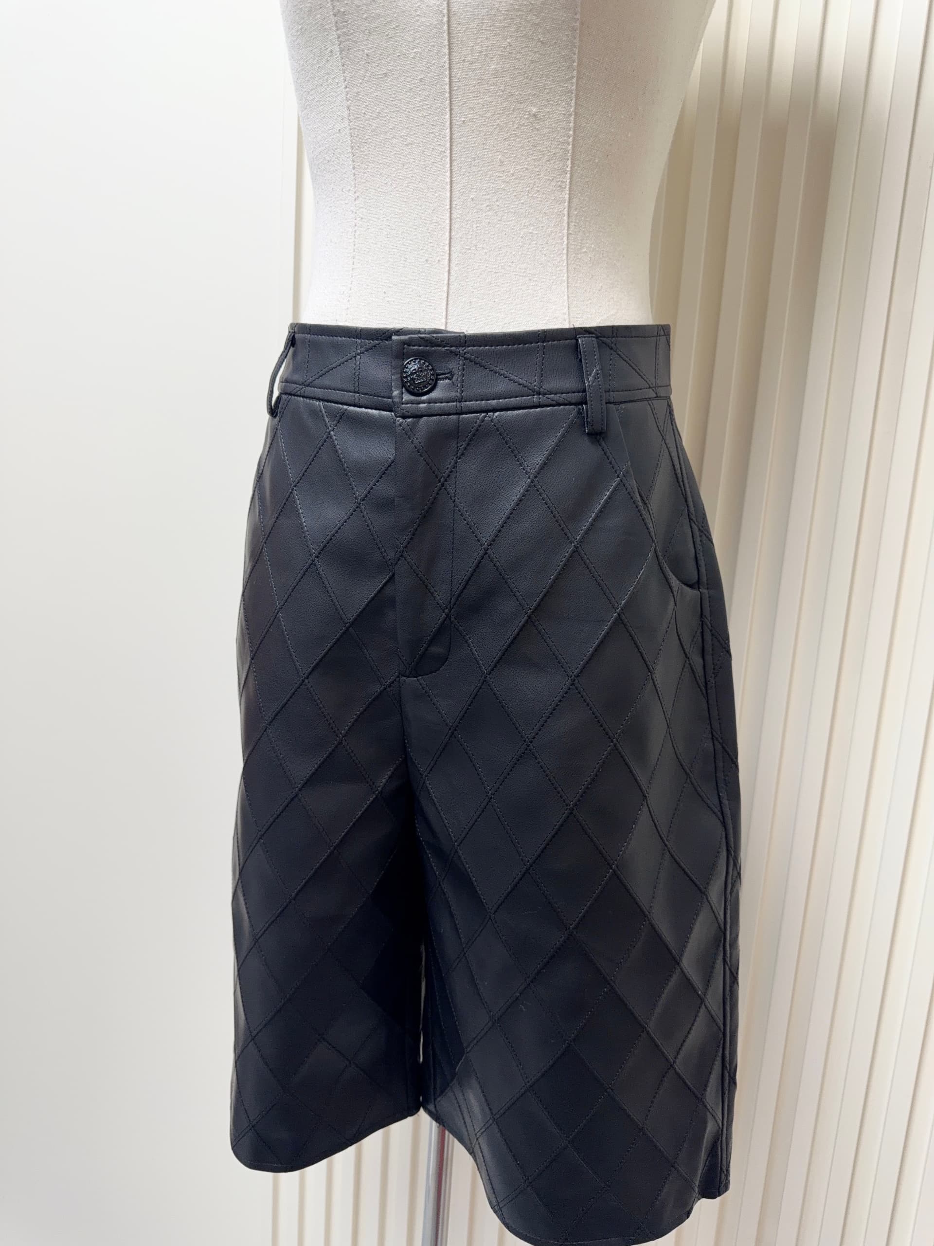nss collection 중년 향기로운 향 vtg 링 그리드 블랙 5 점 가죽 바지 스트레이트 슬림해 보이는 다용도 바지 상세 이미지 1