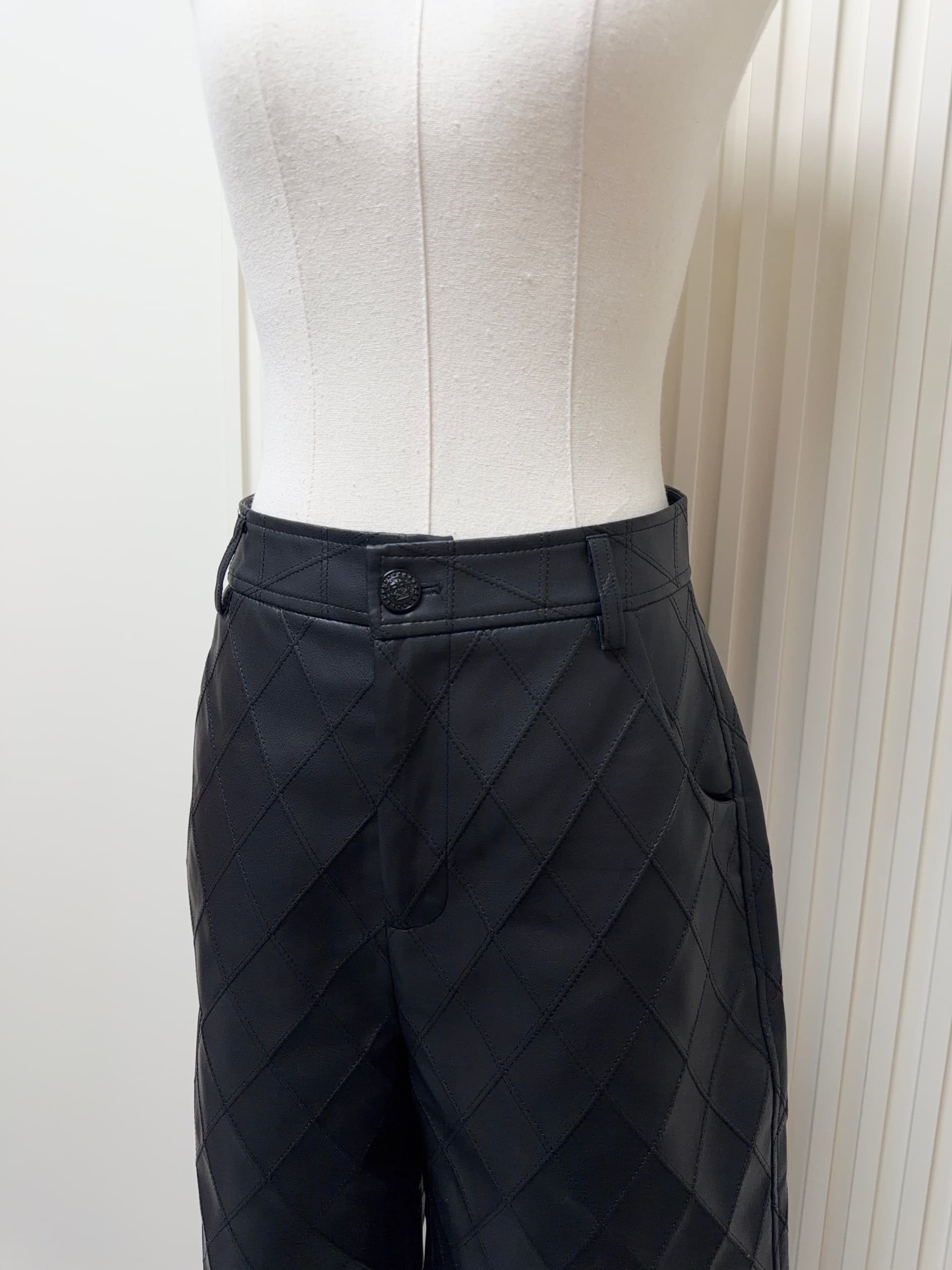 nss collection 중년 향기로운 향 vtg 링 그리드 블랙 5 점 가죽 바지 스트레이트 슬림해 보이는 다용도 바지 상세 이미지 5