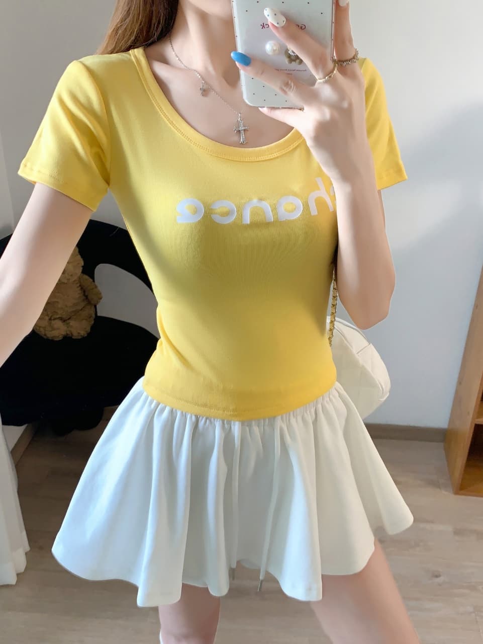 핫걸 타이트 반팔 티셔츠 여성 여름 u 칼라 알파벳 프린트 몸매 가꾸기 쇼트 스타일 작은 키 미니멀리즘 맨위 ins 트렌디 상세 이미지 11