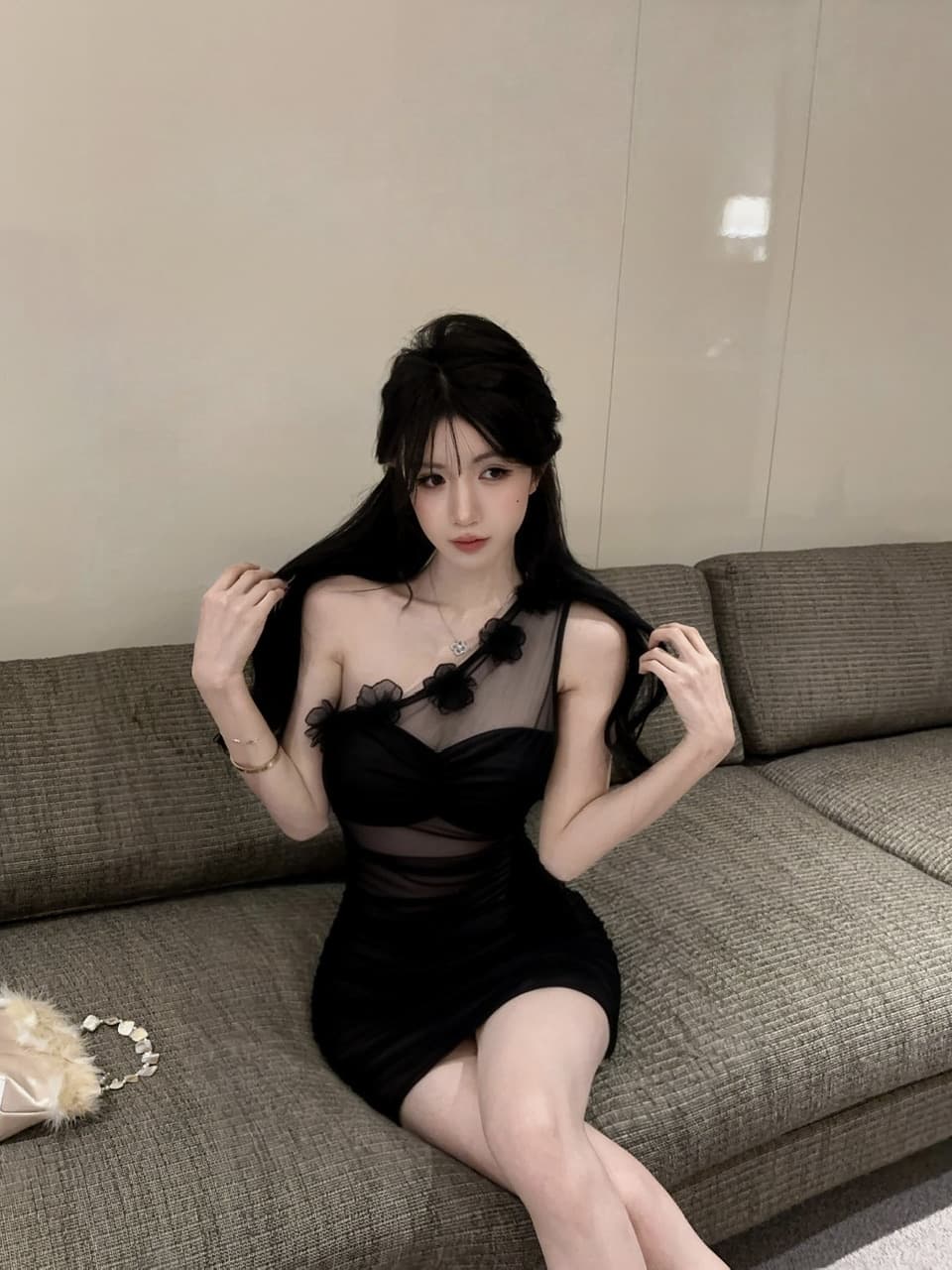 실사 순수한 욕망 핫걸 디자인 센스 작은 대중 비스듬한 어깨 꽃 홀로우 아웃 민소매 몸매 가꾸기 슬림해 보이는 드레스 상세 이미지 14