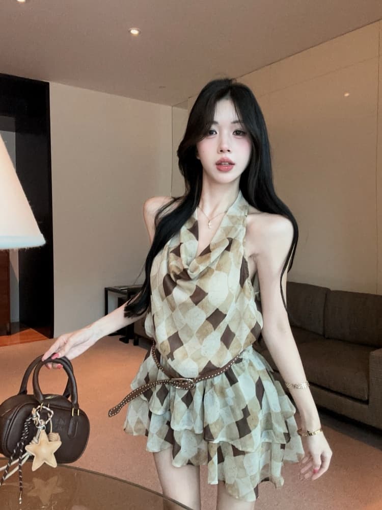실사 핫걸 불규칙 디자인 센스 프릴 프랑스식 외국 가스 작은 심장 기계 섹시함 행침 목 드레스 이미지 4