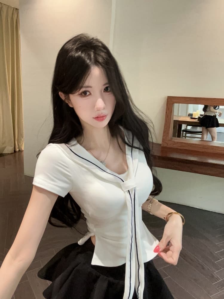 실사 달콤한 핫걸 연령 감소 해군 칼라 품격 프랑스식 트임 몸매 가꾸기 다용도 단색 쇼트 스타일 맨위 상세 이미지 1