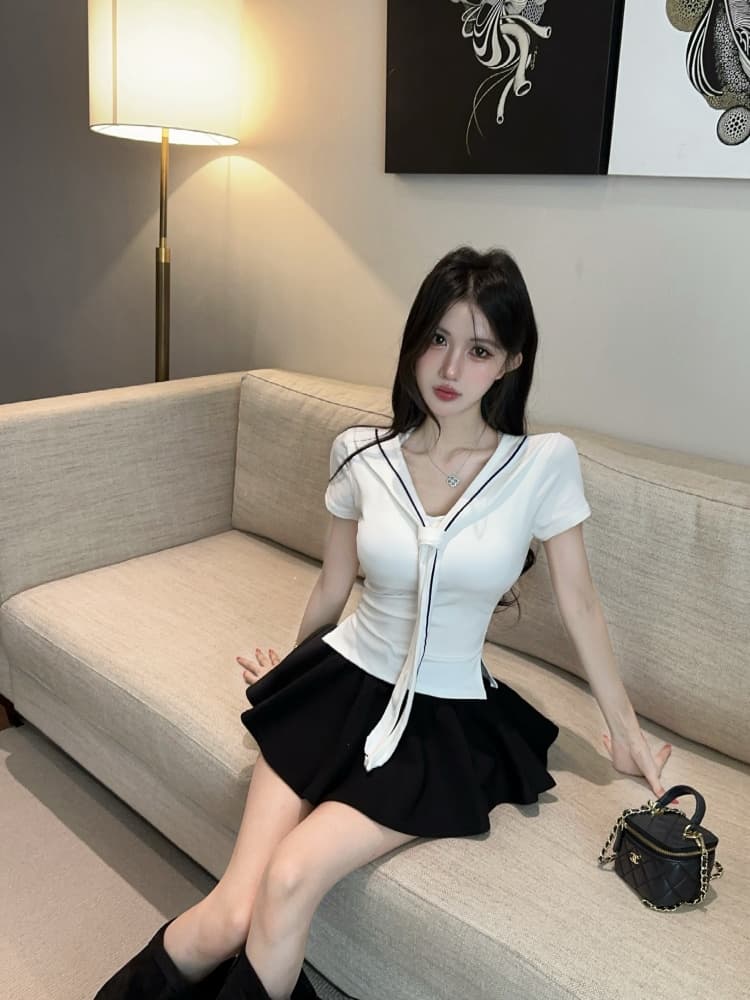 실사 달콤한 핫걸 연령 감소 해군 칼라 품격 프랑스식 트임 몸매 가꾸기 다용도 단색 쇼트 스타일 맨위 상세 이미지 8