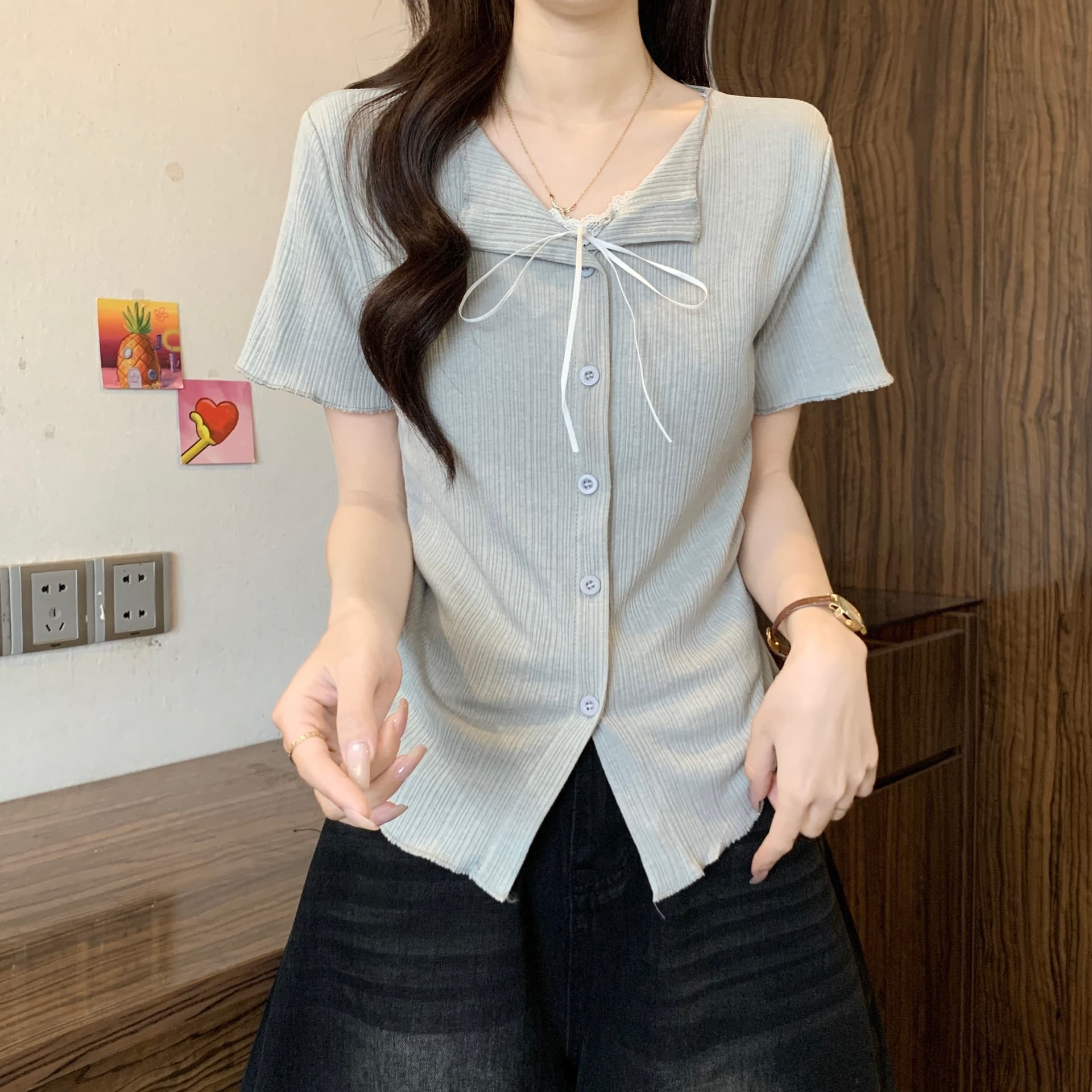 라운드 넥 반팔 티셔츠 여성 여름 새로운 빅 사이즈 몸매 가꾸기 슬림해 보이는 페이크 레이어드 디자인 센스 다용도 풀오버 레이스 맨위 상세 이미지 10