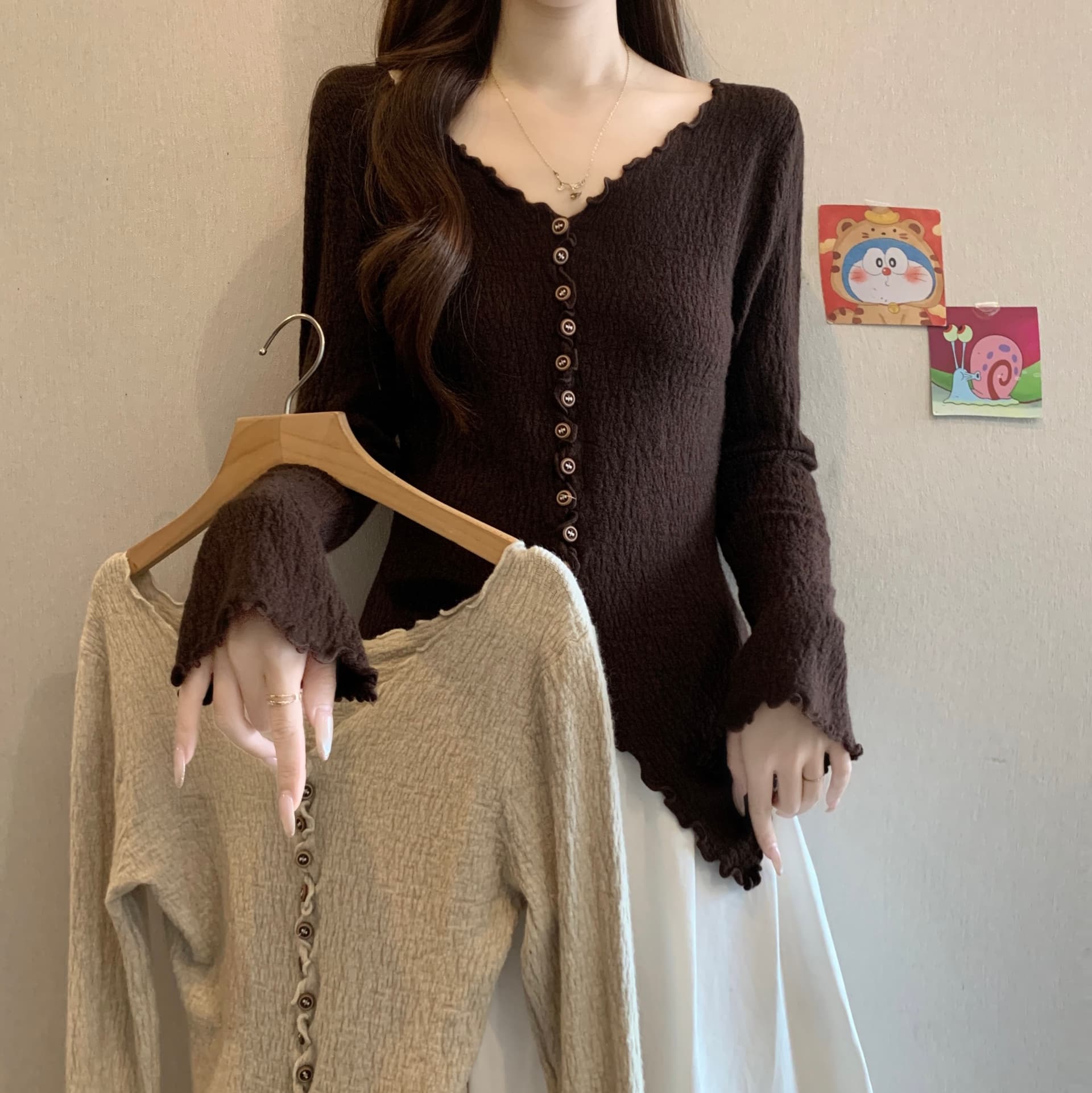지방 mm 한 부서 가을 새로운 크림 바람 프릴 단추 니트 오픈 가디건 여성 긴 소매 부드러운 맨위 상세 이미지 8