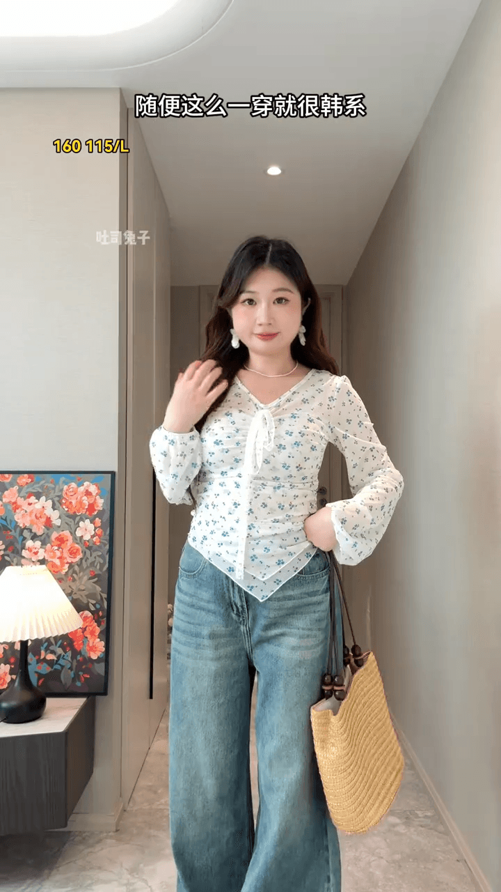 빅 사이즈 지방 mm 순수한 욕망 바람 꽃무늬 레이스 레이스업 티셔츠 여성 봄 새로운 불규칙 슬림해 보이는 맨위 상세 이미지 2