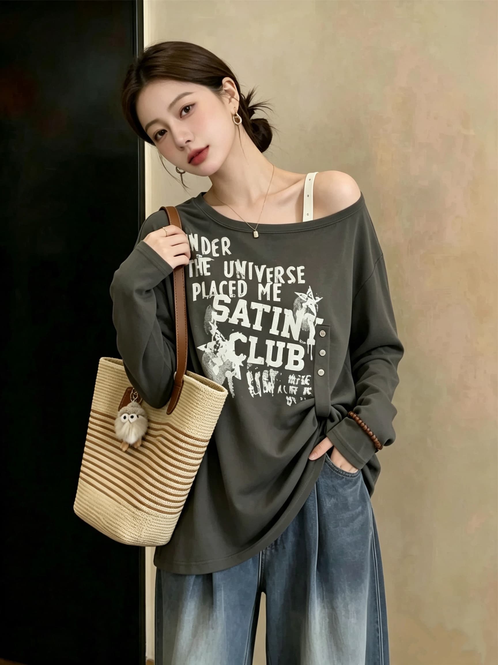 실사 빅 사이즈 여성 의류 가을 새로운 개성 비스듬한 어깨 다용도 알파벳 티셔츠 루즈핏 슬림해 보이는 표지 고기 맨위 상세 이미지 21