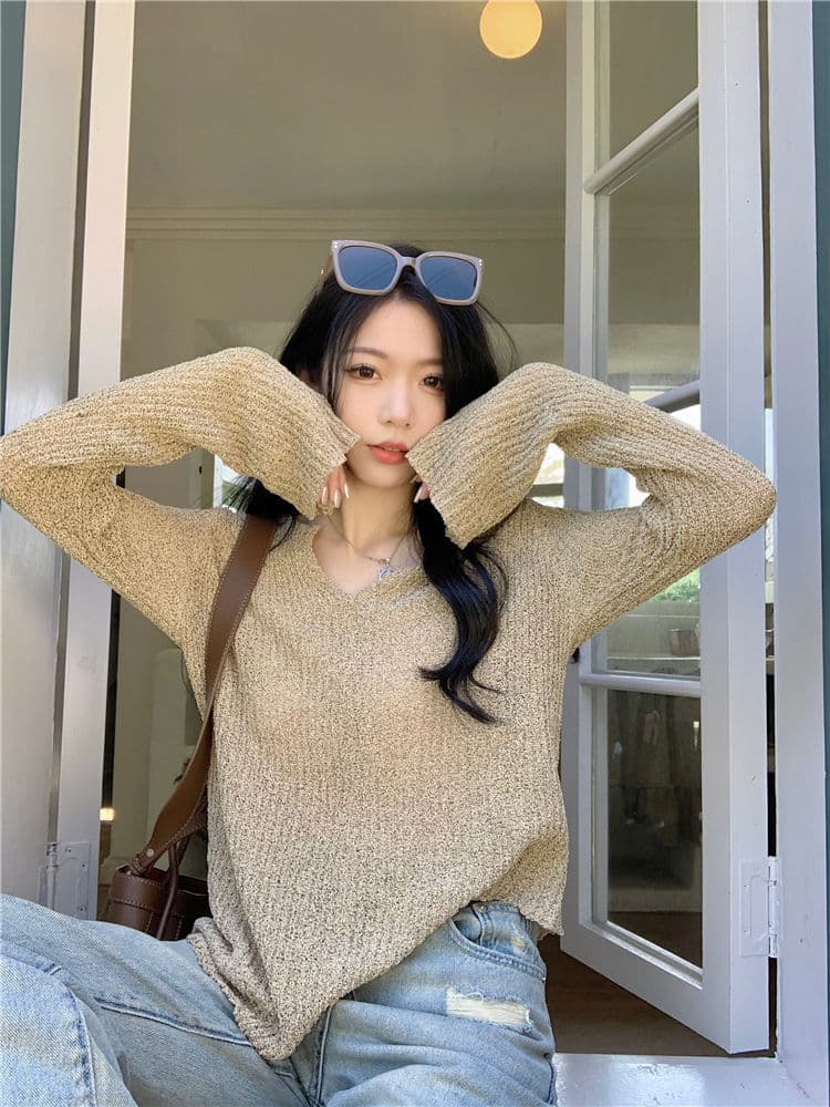 불규칙 V넥 홀로우 아웃 여성 몸매 가꾸기 슬림해 보이는 긴팔 블라우스 맨위 니트 스웨터 상세 이미지 33