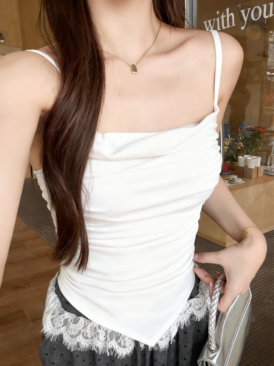 순수한 욕망 바람 섹시함 포인터 밑단 캐미솔 핫걸 쇼트 스타일 불규칙 인사이드 잡아라. 의류 트렌디 이미지 2