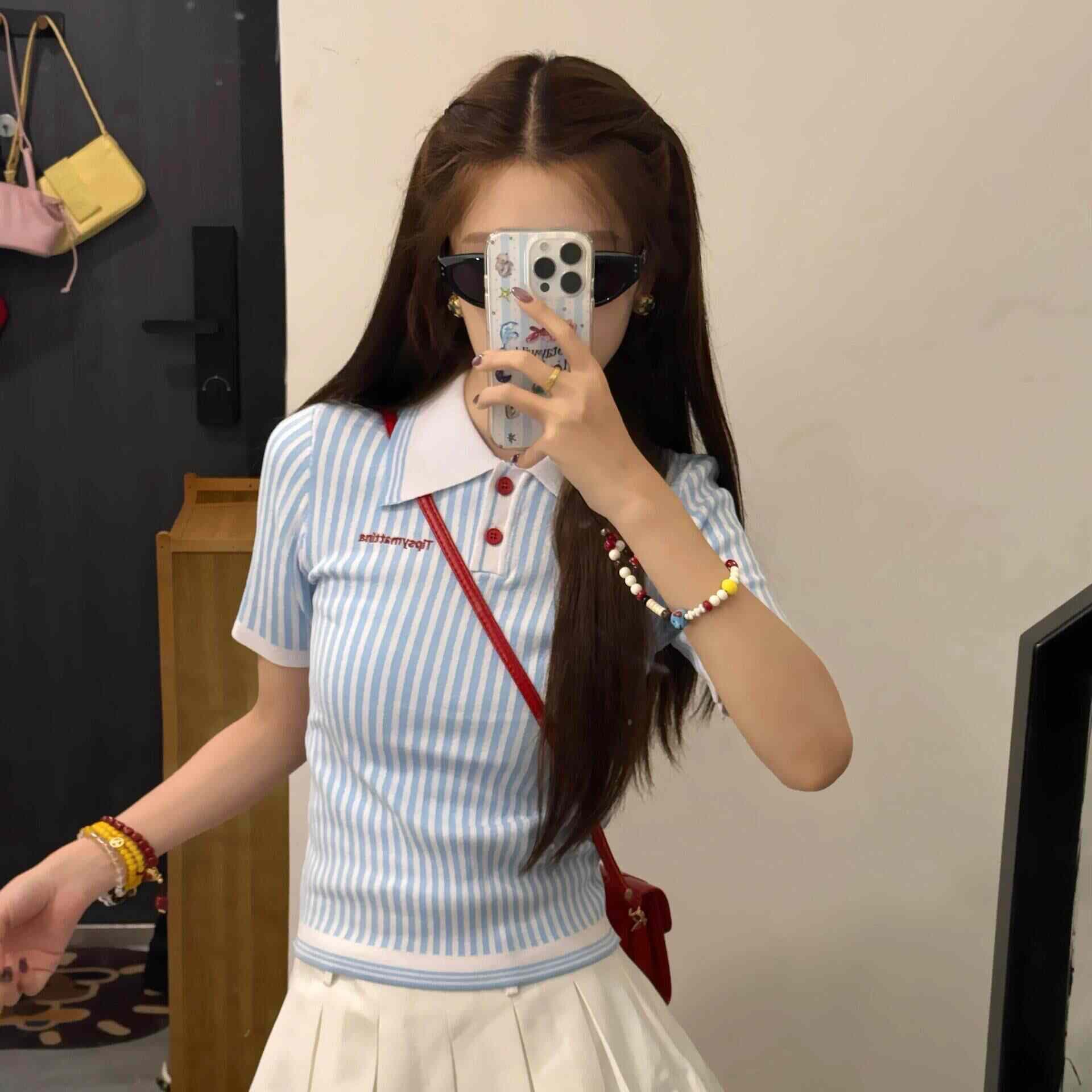 miu 부서 착용 가져 가라. POLO 칼라 스트라이프 긍정적 인 어깨 반팔 니트 스웨터 티셔츠 여성 2026 여름 새로운 디자인 센스 맨위 이미지 5