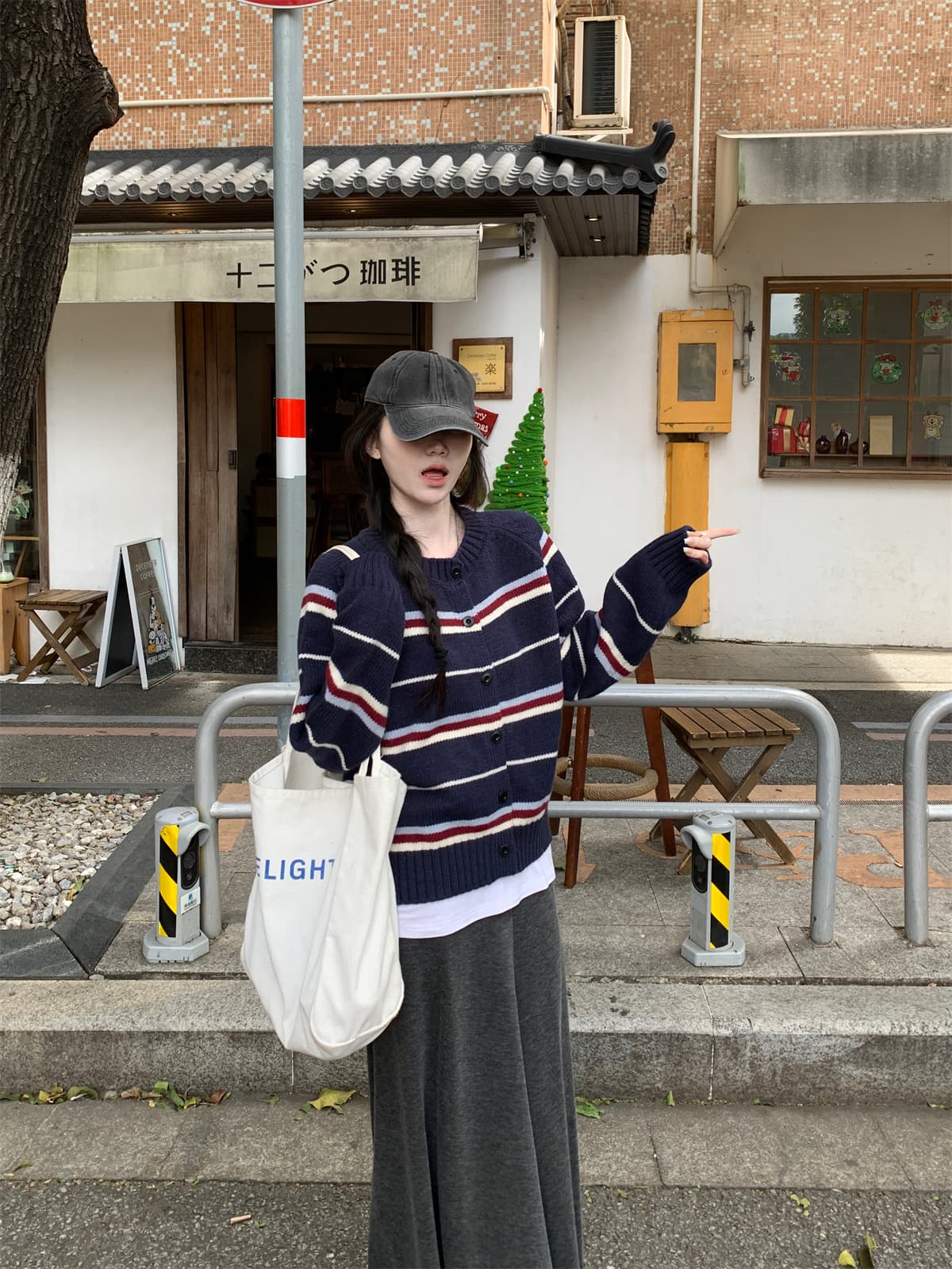 아메리칸 레트로 배색 스트라이프 니트 오픈 가디건 여성 가을 겨울 새로운 느긋한 바람 루즈핏 다용도 슬림해 보이는 스웨터 코트 상세 이미지 13