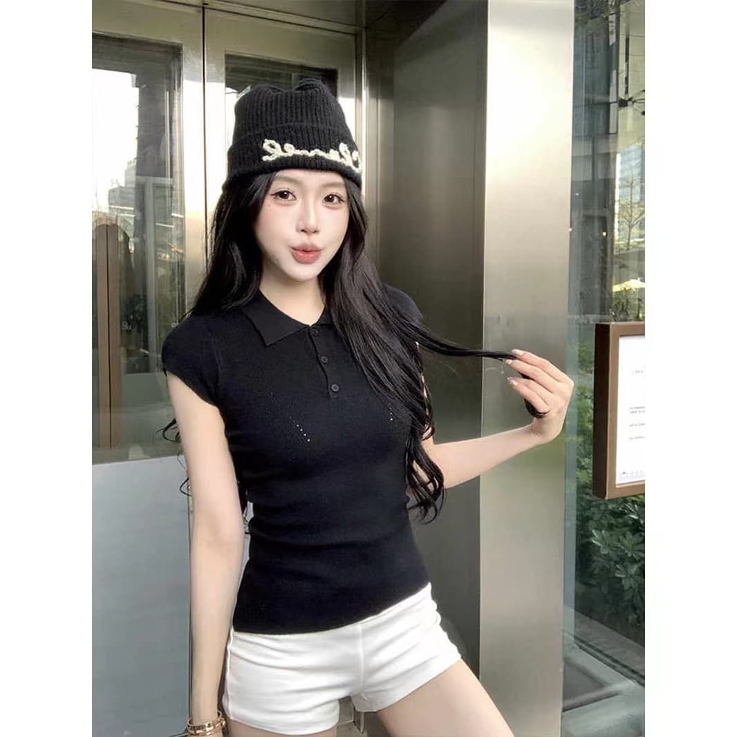 폴로 칼라 니트 반팔 티셔츠 여성 여름 2026 새로운 한 부서 몸매 가꾸기 슬림해 보이는 POLO 칼라 작은 날다 소매 맨위 상세 이미지 9