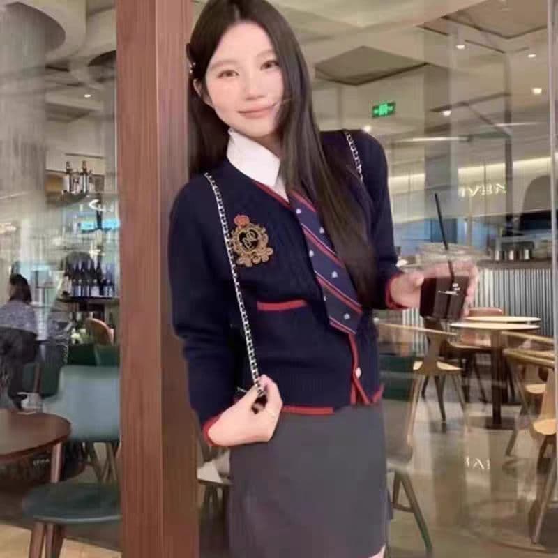 한 이사회 조수 브랜드 꿀 妃 어린이 학원 스타일 페이크 레이어드 긴팔 니트 스웨터 여자 디자인 센스 몸매 가꾸기 슬림해 보이는 연령 감소 켜기 상세 이미지 6