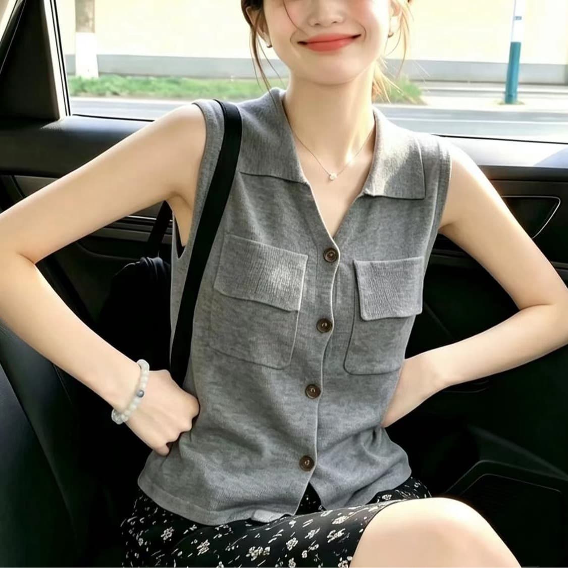 회색 색상 시스템 V넥 민소매 조끼 여성 여름 얇은 스타일 몸매 가꾸기 슬림해 보이는 POLO 셔츠 작은 대중 다용도 얼음 실크 니트 스웨터 이미지 3