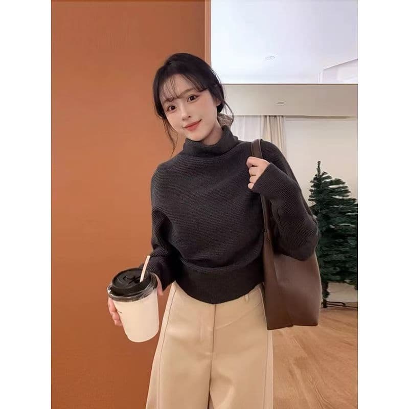 famouswang 가을 새로운 디자인 센스 작은 대중 배트윙 소매 긴팔 망토 스웨터 여성 코트 상세 이미지 7