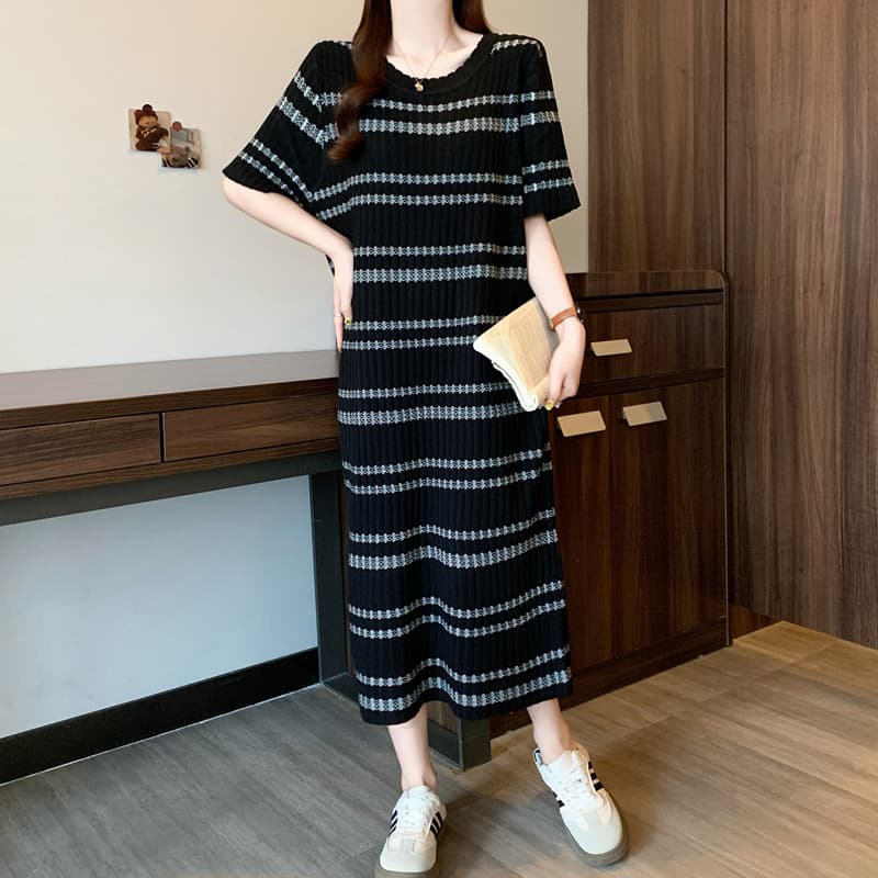 실사 빅 사이즈 여성 의류 여름 드레스 새로운 미니멀리즘 반팔 드레스 지방 mm 연령 감소 슬림해 보이는 스트라이프 니트 티셔츠 치마 상세 이미지 6