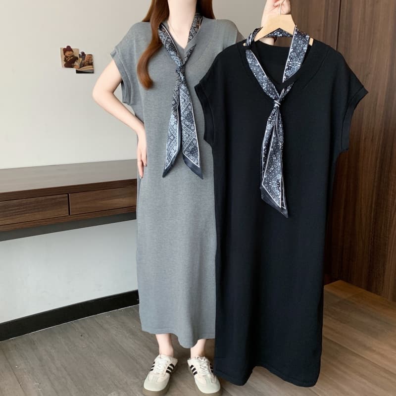 실사 빅 사이즈 여성 의류 봄 여름 한 부서 Chic V넥 경기 스카프 니트 드레스 디자인 센스 슬림해 보이는 치마 상세 이미지 8