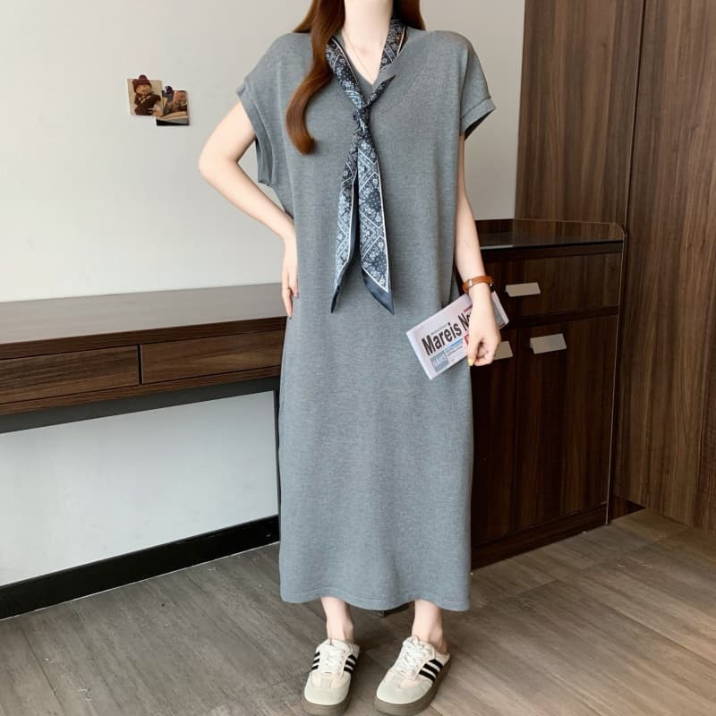 실사 빅 사이즈 여성 의류 봄 여름 한 부서 Chic V넥 경기 스카프 니트 드레스 디자인 센스 슬림해 보이는 치마 상세 이미지 11