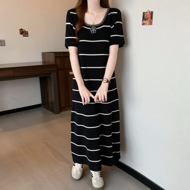 실사 빅 사이즈 여성 의류 여름 새로운 작은 샤넬 스타일 드레스 지방 mm 품격 허리 수축 슬림해 보이는 스트라이프 니트 롱 스커트 상세 이미지 12
