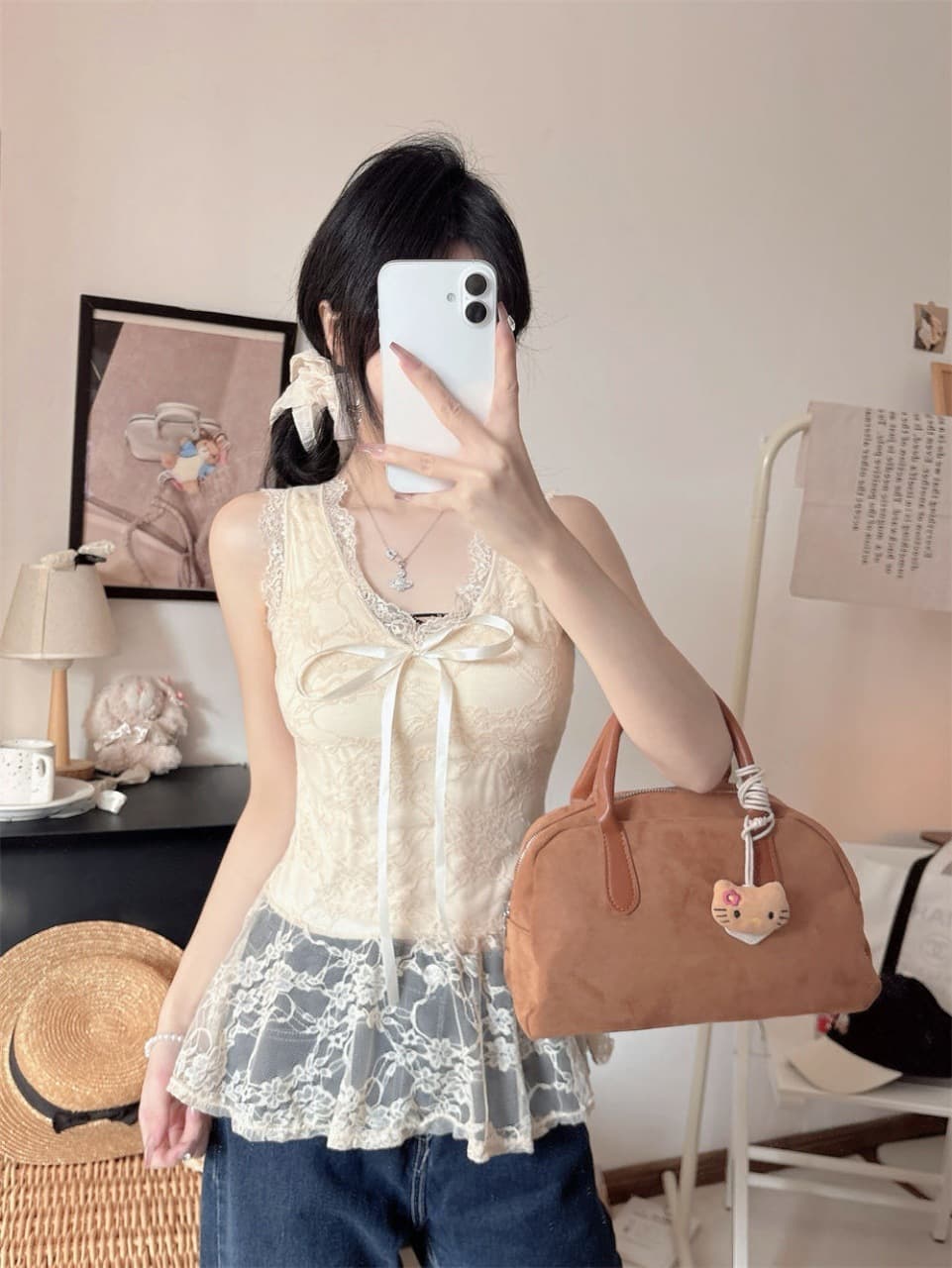 여름 새로운 순수한 욕망 바람 V넥 레이스 레이스 패치워크 조끼 몸매 가꾸기 슬림해 보이는 여성 고정 벨트 가슴 패드 상세 이미지 3