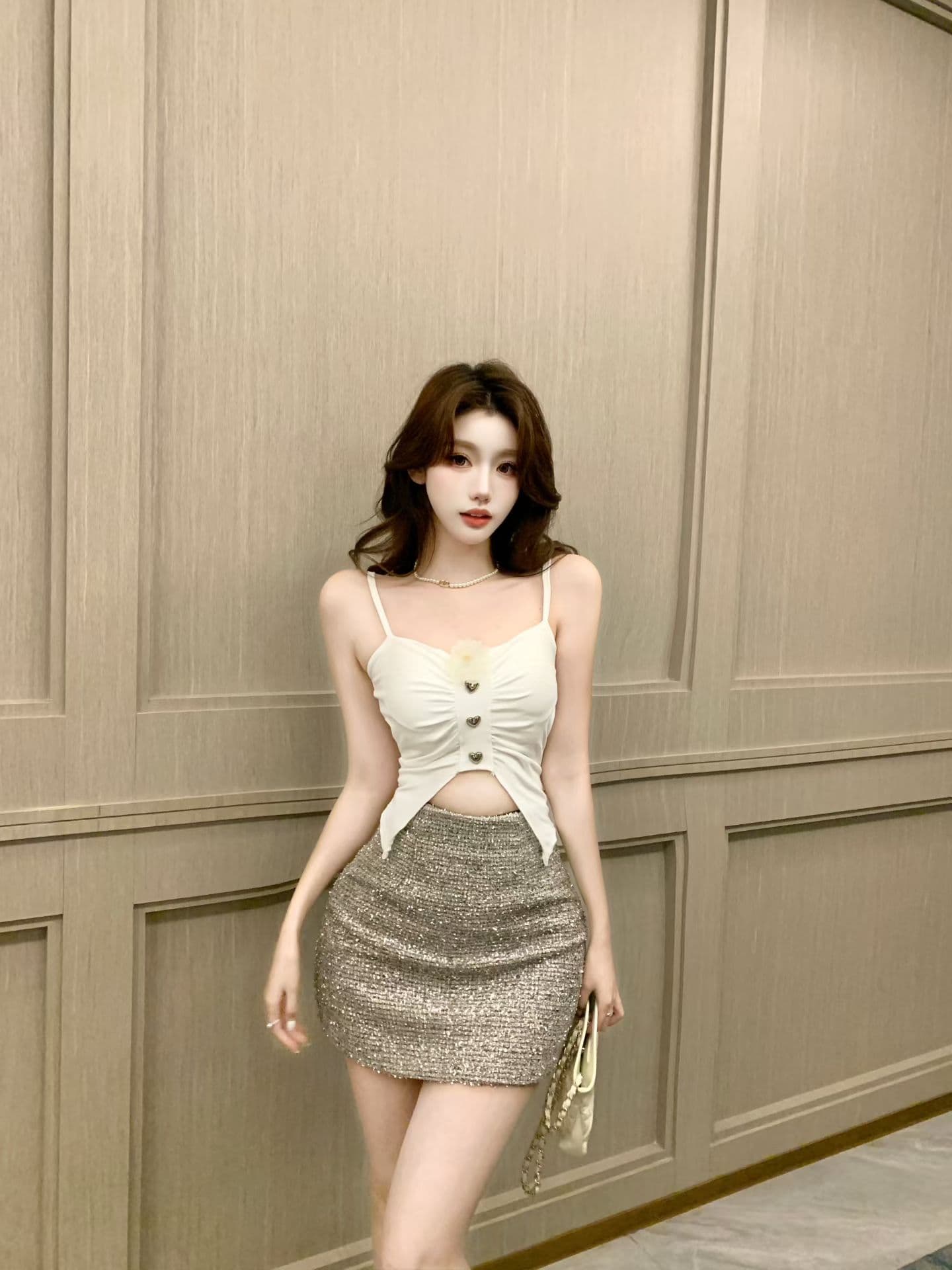 봄 새로운 달콤한 매운맛 바람 3 차원 꽃 캐미솔 몸매 가꾸기 슬림해 보이는 여성 고정 벨트 가슴 패드 의류 상세 이미지 9