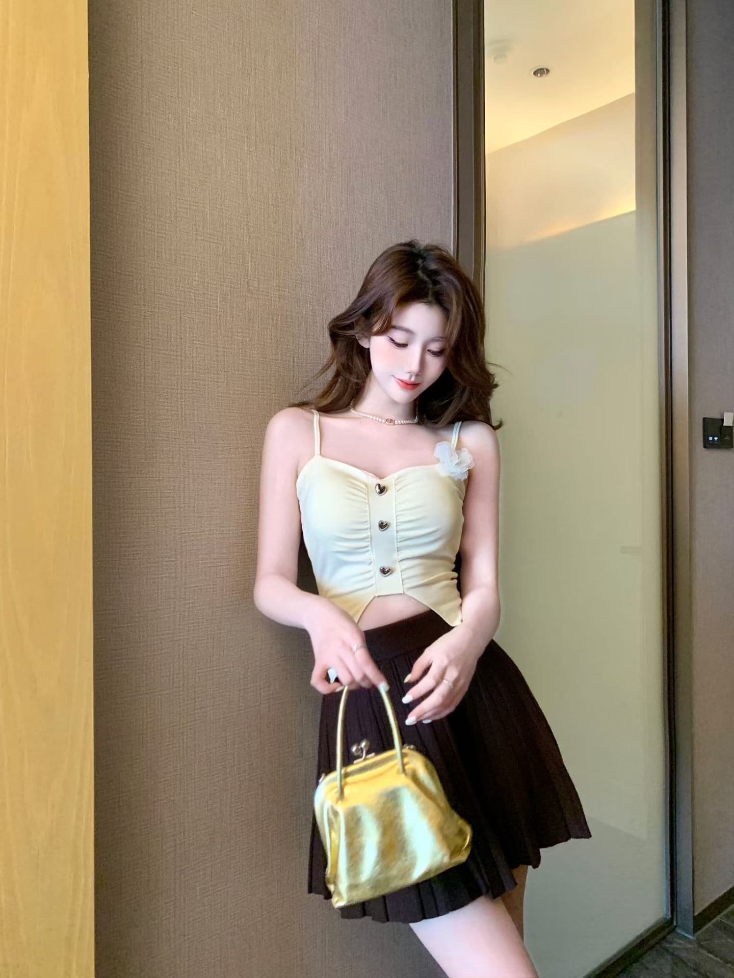 봄 새로운 달콤한 매운맛 바람 3 차원 꽃 캐미솔 몸매 가꾸기 슬림해 보이는 여성 고정 벨트 가슴 패드 의류 상세 이미지 25