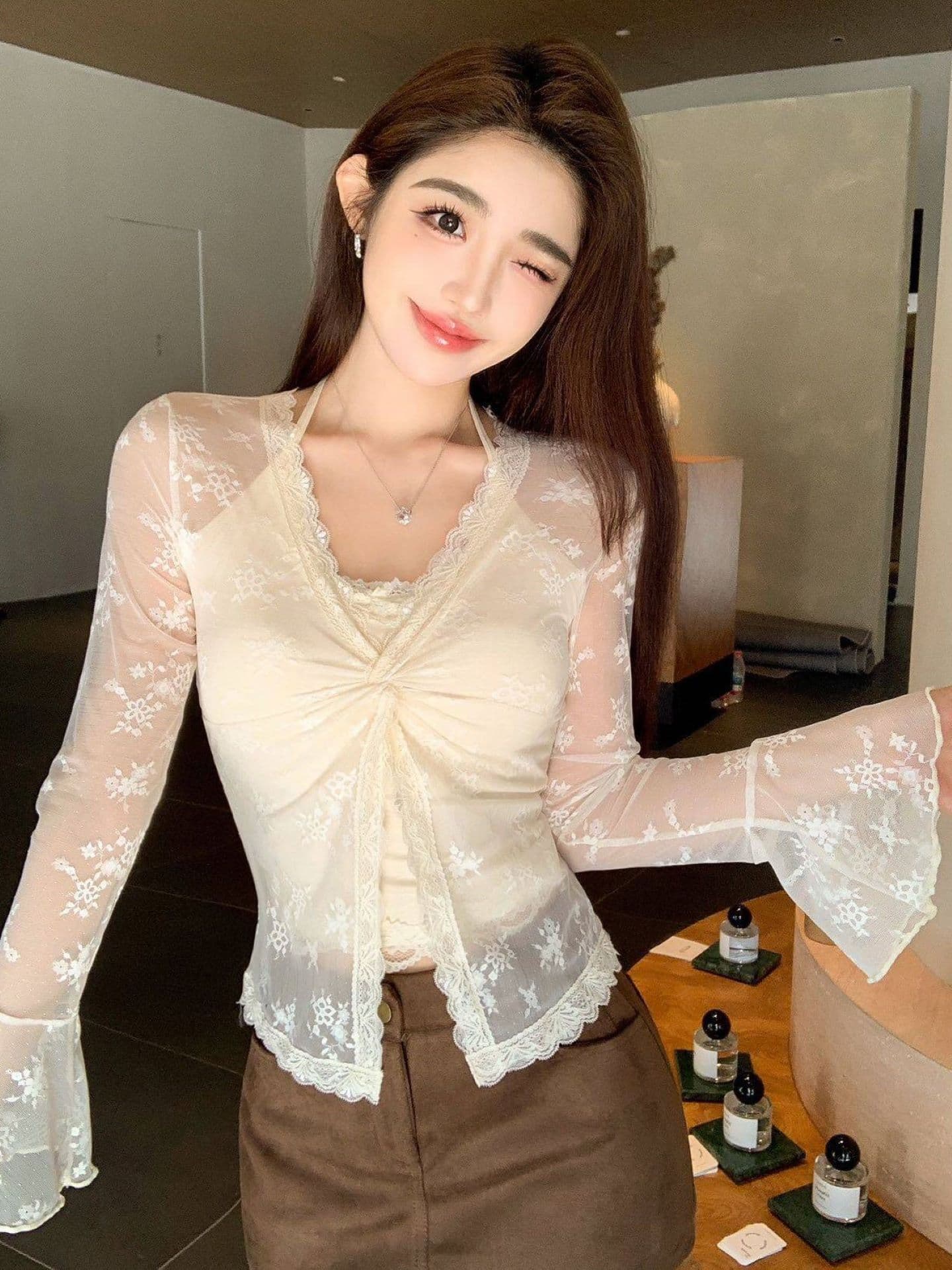순수한 욕망 비틀림 패치워크 레이스 V넥 니트 오픈 가디건 여름 몸매 가꾸기 슬림해 보이는 패션 다용도 페이크 레이어드 상세 이미지 1