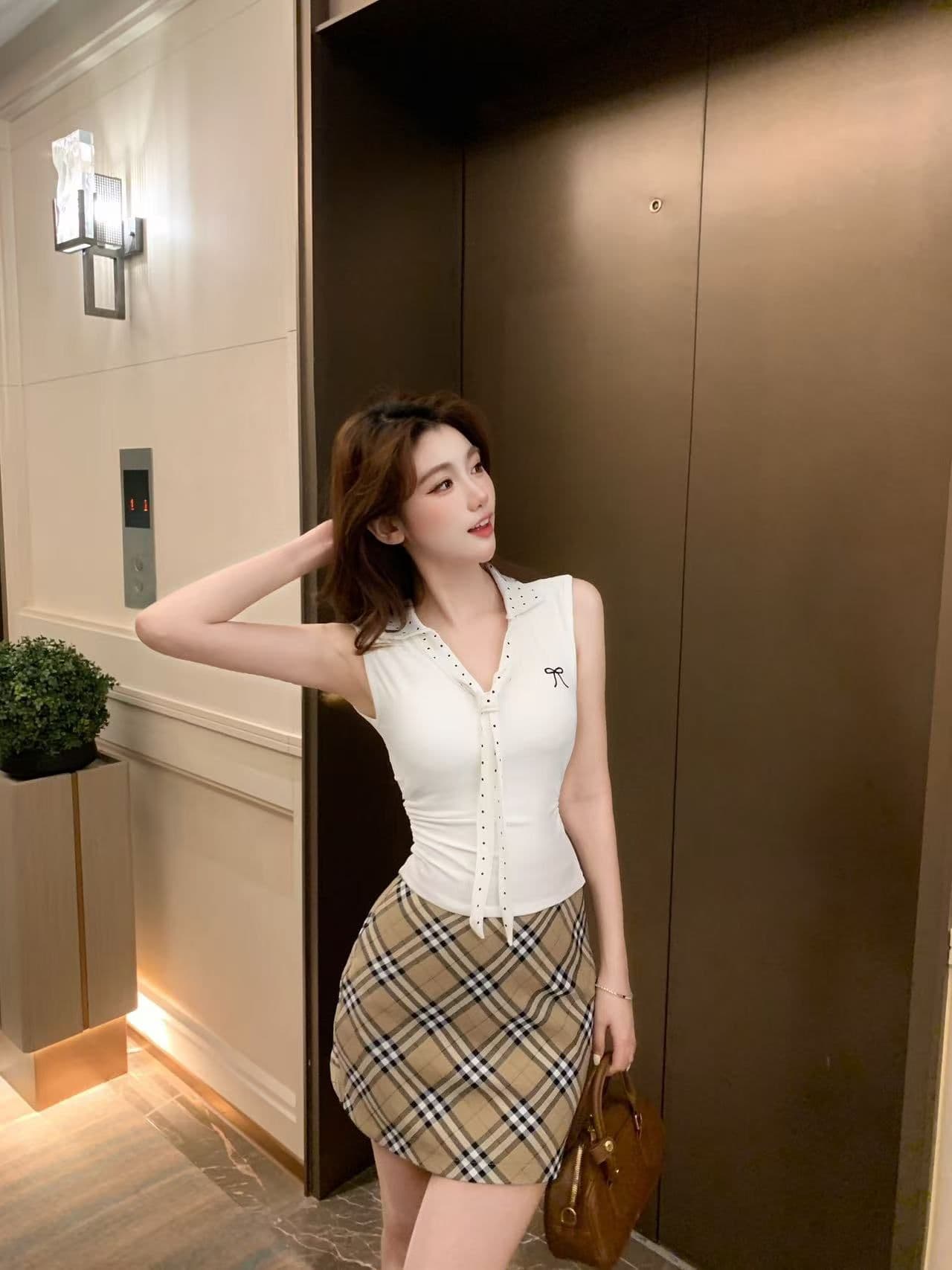 프랑스식 V넥 도트 무늬 넥타이 캐미솔 여름 2026 아메리칸 폴로 칼라 나비 매듭 자수 벨트 가슴 패드 의류 상세 이미지 7