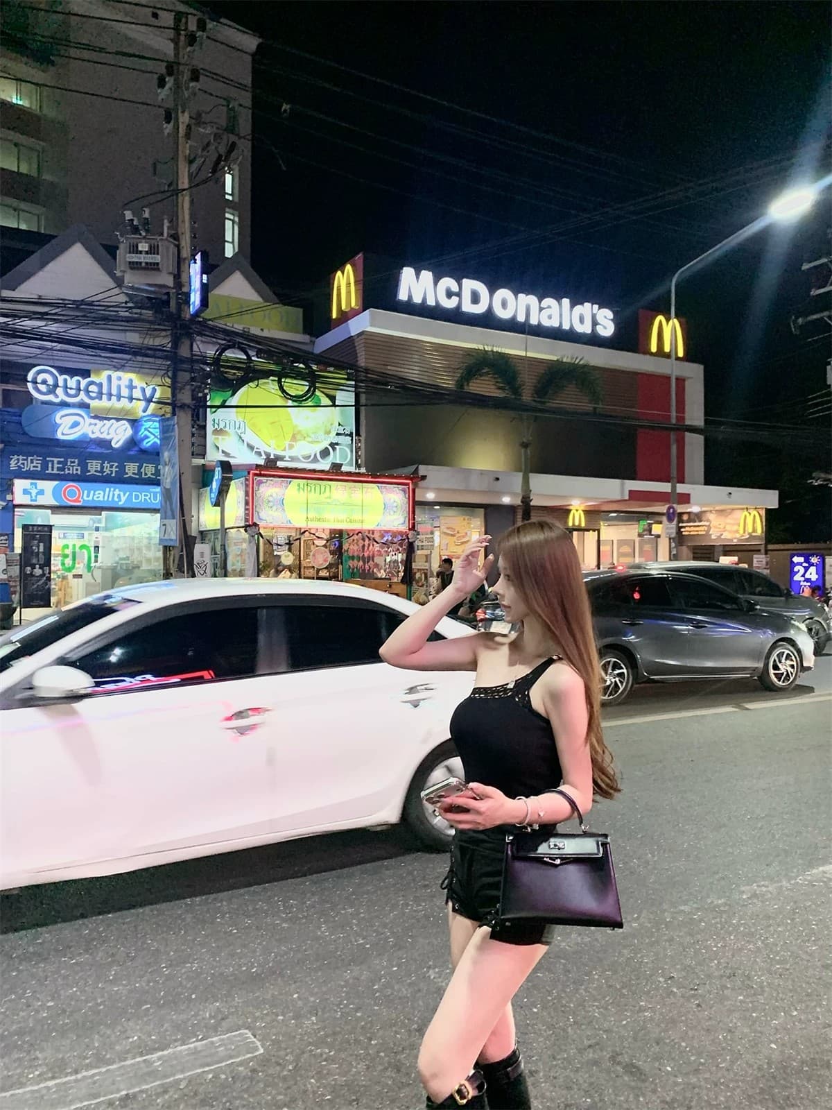 행침 목 맨위 여성 민소매 조끼 봄 가을 외출용 2026 새로운 핫걸 착용 가져 가라. 섹시함 백리스 고급 센스 상세 이미지 33