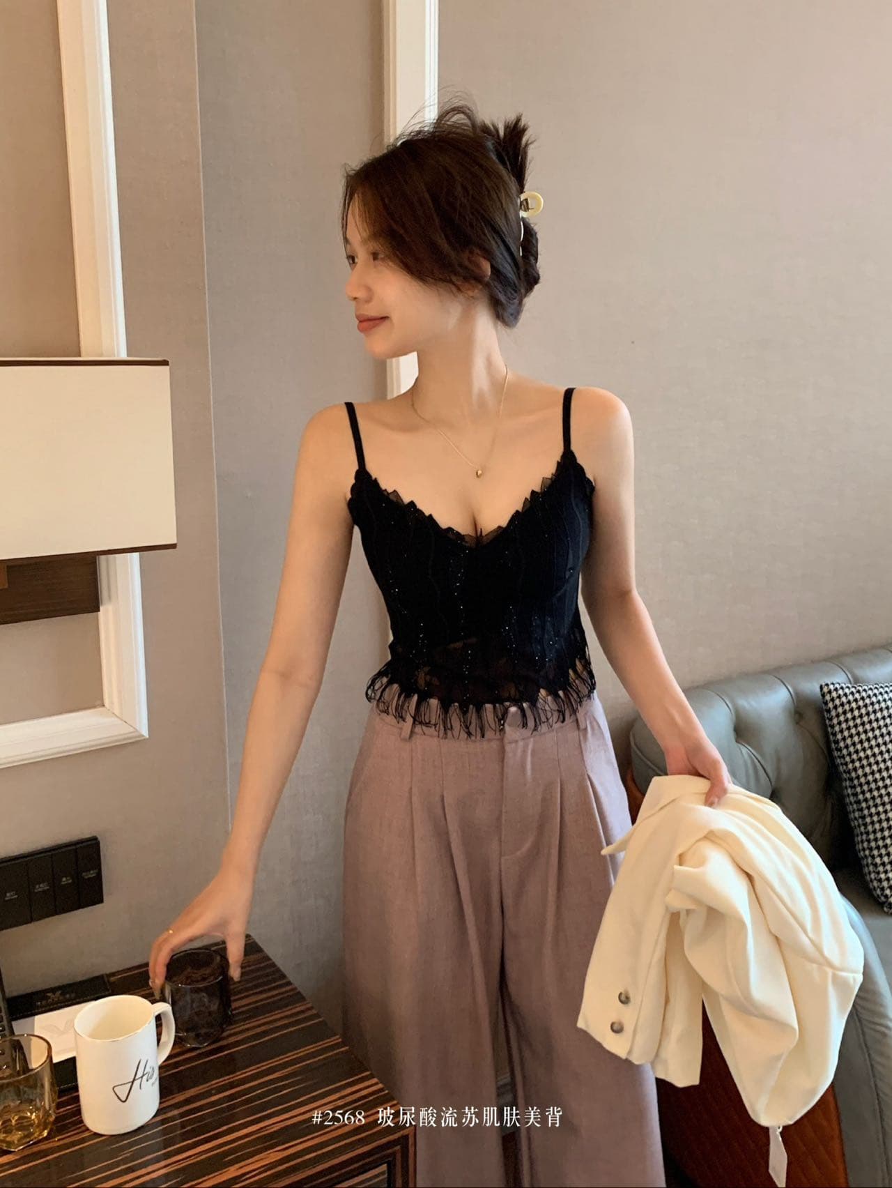새로운 유리 요산 술 프랑스식 레이스 V넥 아름다움 뒤로 다용도 속옷 여성 슬립 가슴 패드 인사이드 가져 가라. 만나는 조끼 상세 이미지 19
