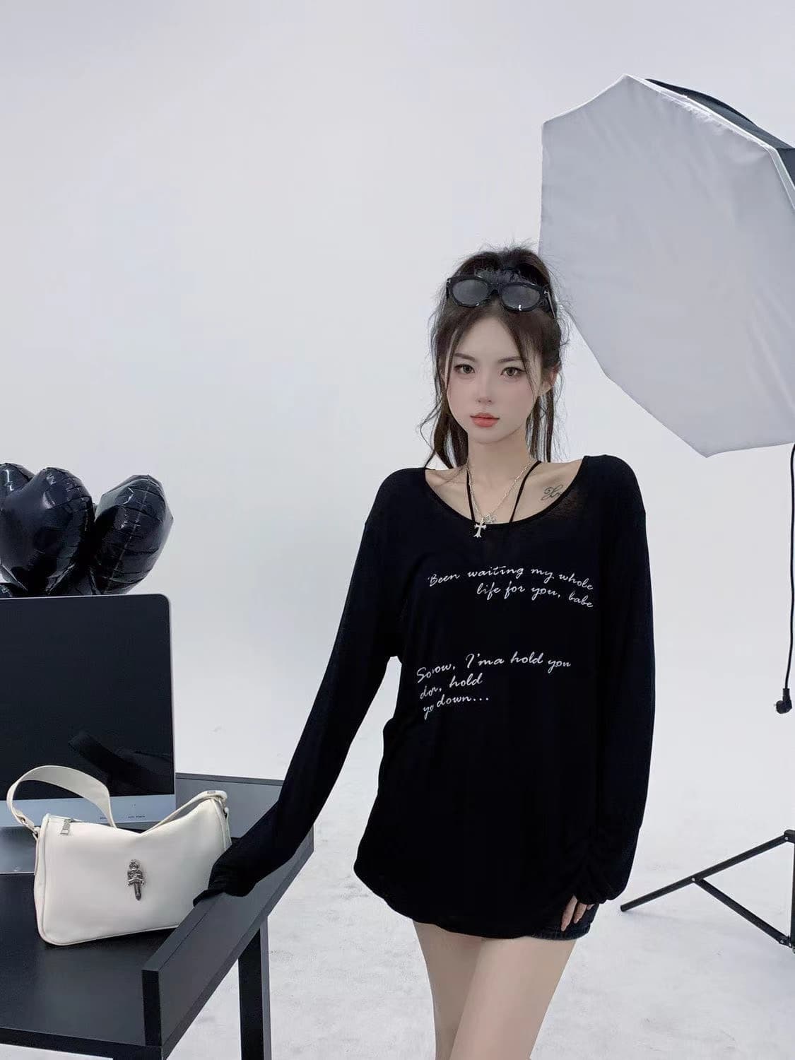 새로운 느긋한 바람 오프숄더 마이크로 ~을 통해 긴팔 티셔츠 여성 여름 루즈핏 프린트 자외선 차단 블라우스 맨위 이미지 3