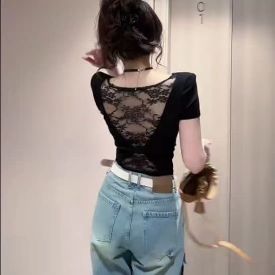 2026 년 여름 섹시함 순수한 욕망 백리스 라운드 넥 반팔 티셔츠 여성 아름다움 뒤로 레이스 조각 꼬집기 허리 슬림해 보이는 맨위 상세 이미지 8