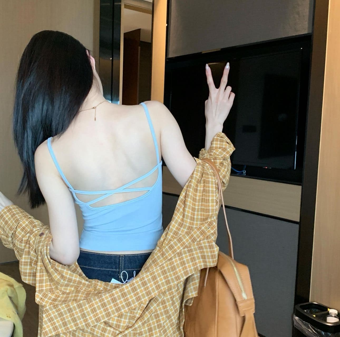 여름 새로운 한 부서 핫걸 바람 십자가 홀로우 아웃 백리스 가슴 패드 허리 수축 u 칼라 캐미솔 chic 상세 이미지 33