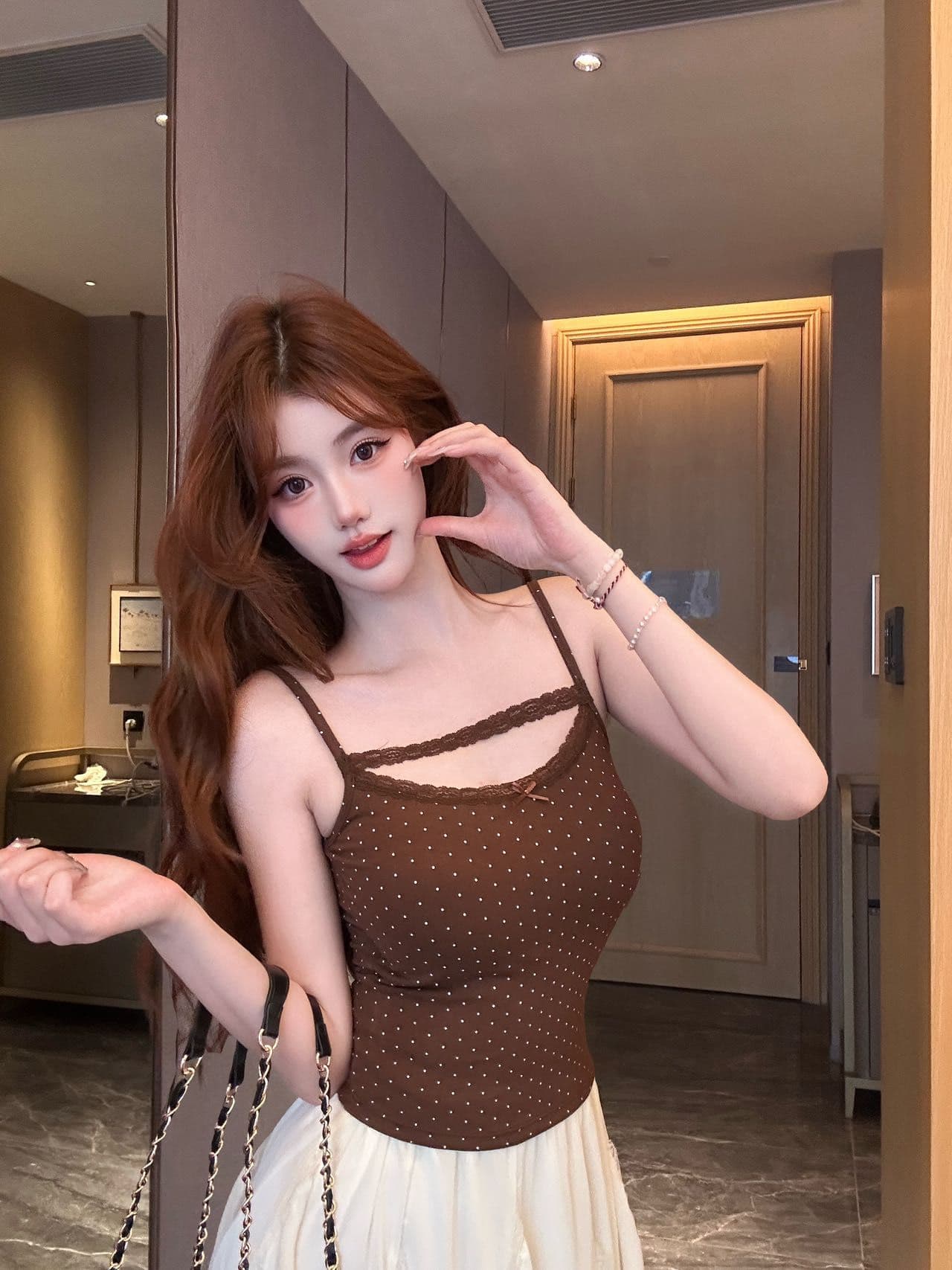 순수한 욕망 레이스 꽃무늬 캐미솔 아름다움 멜빵 가슴 패드 인사이드 가져 가라. 외출용 디자인 센스 몸매 가꾸기 슬림해 보이는 맨위 여성 상세 이미지 23