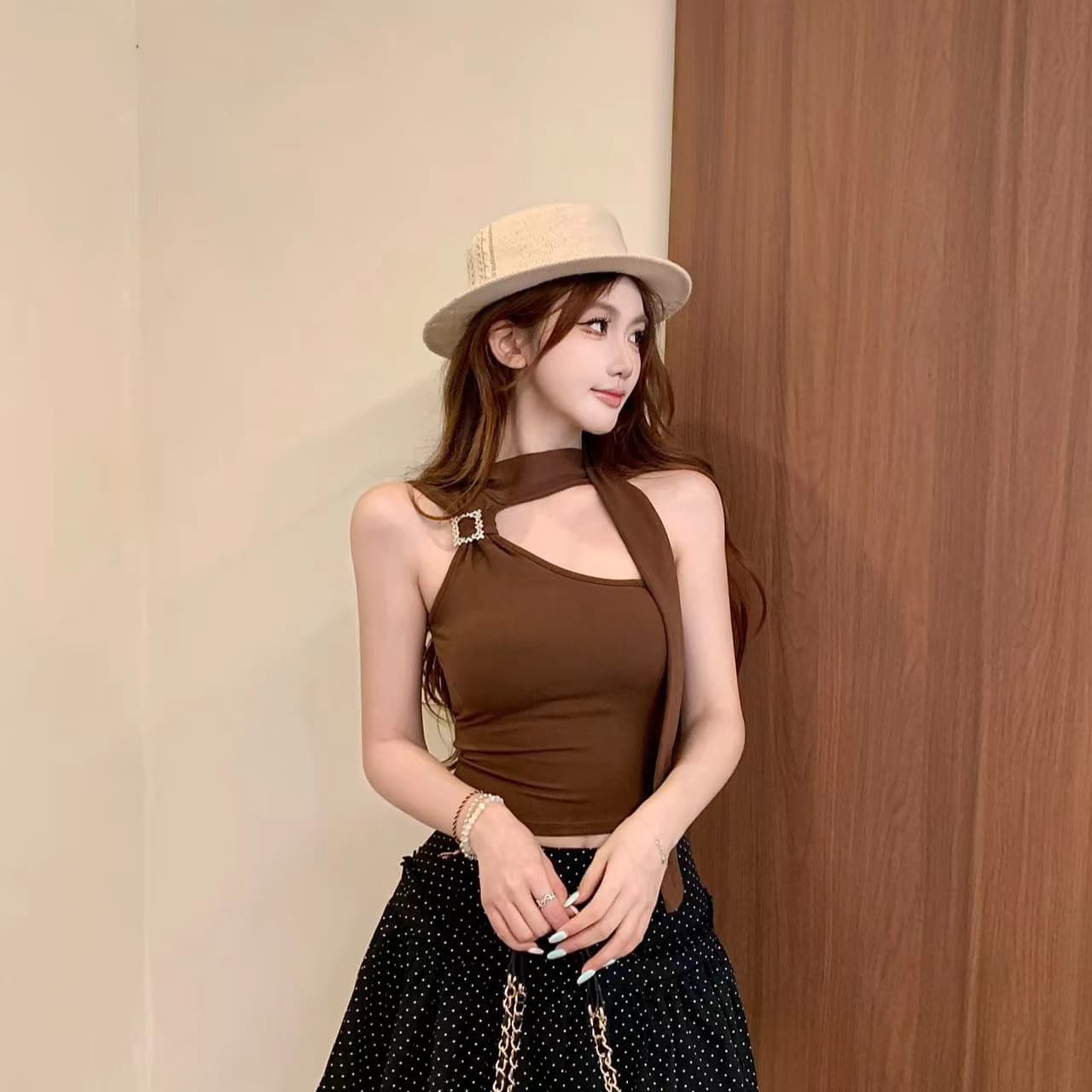 여름 순수한 욕망 섹시함 비스듬한 어깨 행침 목 리본 캐미솔 새로운 몸매 가꾸기 슬림해 보이는 디자인 센스 외출용 맨위 상세 이미지 9