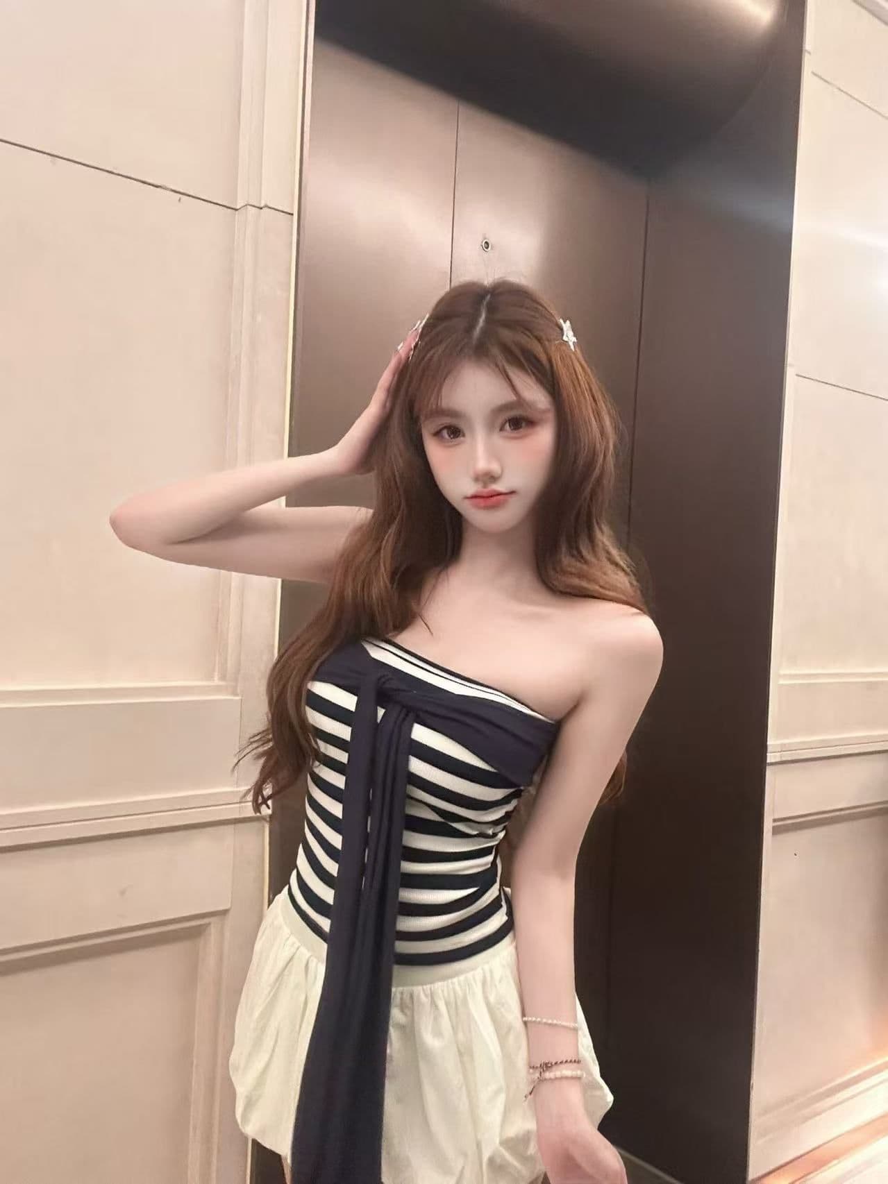 달콤한 핫걸 나비 매듭 배색 스트라이프 튜브탑 조끼 여성 짧은 디자인 센스 다용도 몸매 가꾸기 포장 가슴이 없다. 소매 맨위 상세 이미지 5
