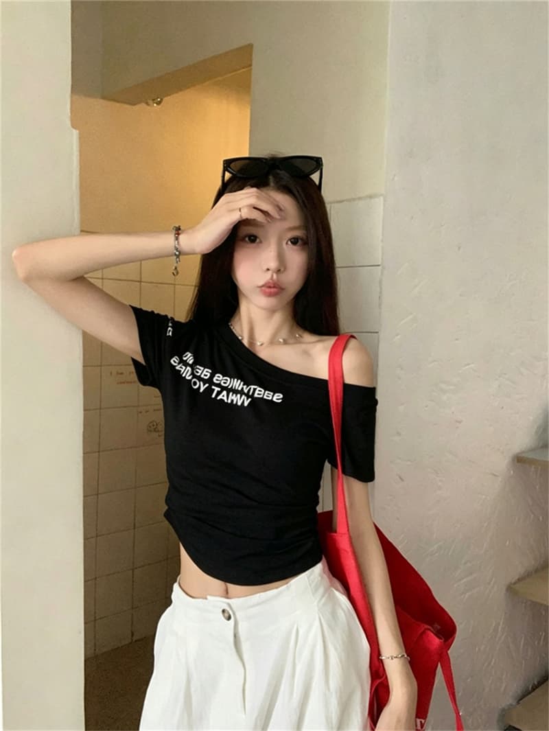 여름 새로운 핫걸 바람 비스듬한 어깨 알파벳 프린트 패치워크 반팔 티셔츠 여성 몸매 가꾸기 슬림해 보이는 원피스 벨트 가슴 패드 상세 이미지 43